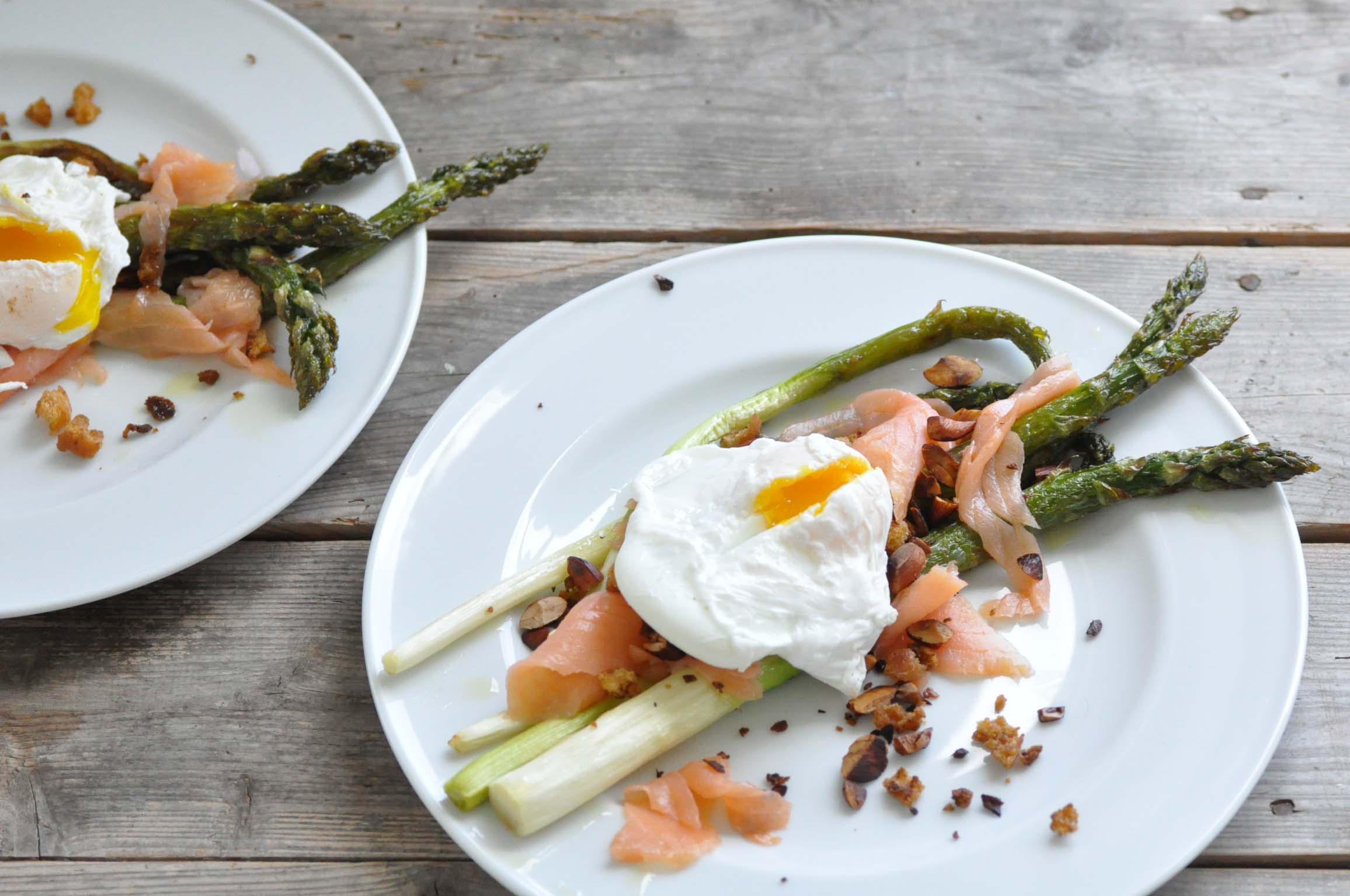 asparagus and smoked salmon and crisp almond crumbs // spargel und ...